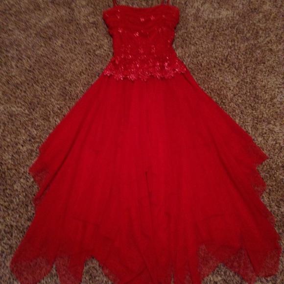 red dresses for juniors formal